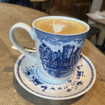 maman - Latte - Bakeries Near Me - New York, New York