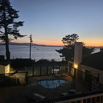 Bodega Coast Inn & Suites - Jacuzzi - Hotels Near Me - Bodega Bay, California Bodega Coast Inn & Suites - Jacuzzi - Hotels Near Me - Bodega Bay, California