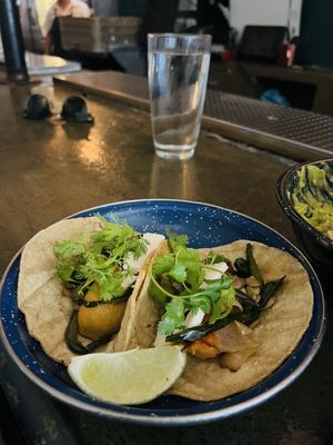 La Loncheria by null