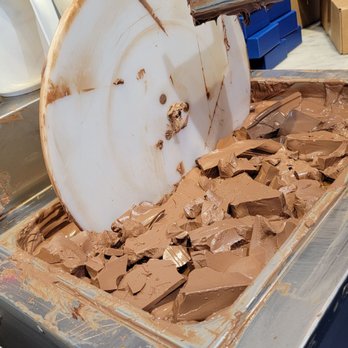 Peterbrooke Chocolatier Tallahassee - Even let us see how they made in back - Chocolatiers & Shops Near Me - Tallahassee, Florida Peterbrooke Chocolatier Tallahassee - Even let us see how they made in back - Chocolatiers & Shops Near Me - Tallahassee, Florida