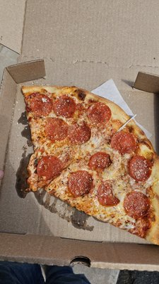Leon Gessi New York Pizza by null