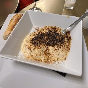Bourbon N' Bubbles - Burnt king crab dip - Bars Near Me - Charleston, South Carolina