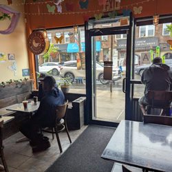 Rockaway Roasters - Vibes and some seating