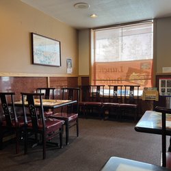 China Garden - Well decorated, peaceful dining area.