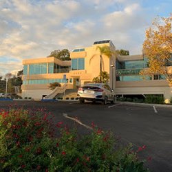 North County Acupuncture - Outside of building at 2420 Vista Way