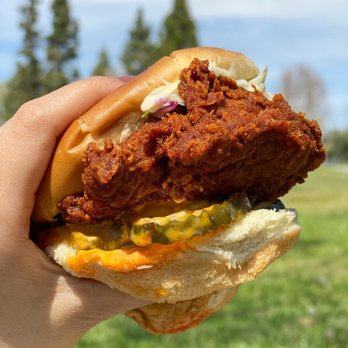 iniBurger - Nashville Hot Chicken Sandwich w Coleslaw (IG: @roamingmouths) - Burgers Near Me - Fremont, California iniBurger - Nashville Hot Chicken Sandwich w Coleslaw (IG: @roamingmouths) - Burgers Near Me - Fremont, California