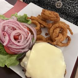 Zantos - Burger with cheese and onion rings