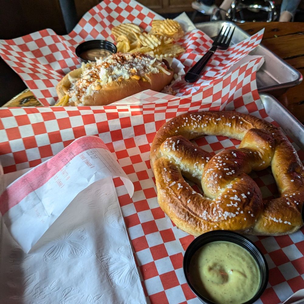 Davy’s - Returned for the bomb Elote dog and pretzel - Bars Near Me - Las Vegas, Nevada