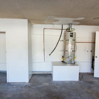 Avelar Remodeling - Garage Remodeling work - Flooring Near Me Avelar Remodeling - Garage Remodeling work - Flooring Near Me