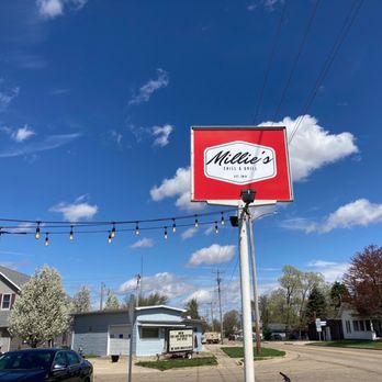 Millie's Chill & Grill - Look for the sign as you pass through LeRoy. - Burgers Near Me - Le Roy, Illinois Millie's Chill & Grill - Look for the sign as you pass through LeRoy. - Burgers Near Me - Le Roy, Illinois