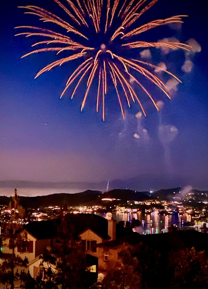 LAKE ELSINORE Updated September 2024 302 Photos & 69 Reviews 500