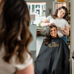 La'lli Hair Lounge