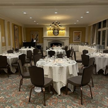 The Rainier Club - Full table set up for dinner event - Venues & Event Spaces Near Me - Seattle, Washington The Rainier Club - Full table set up for dinner event - Venues & Event Spaces Near Me - Seattle, Washington