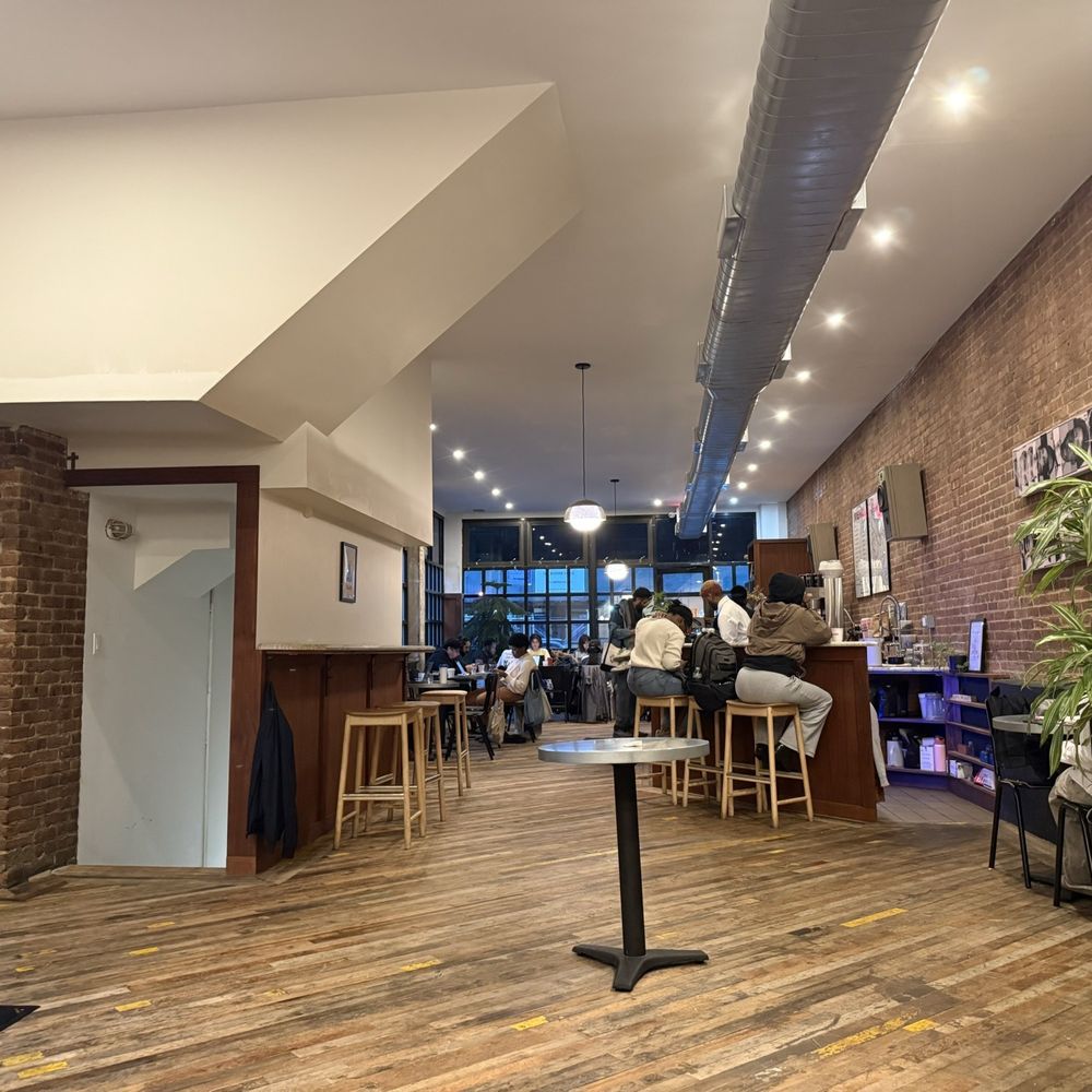 Padmore’s Cafe - Bar and tabletop seating - Coffee & Tea Near Me - Brooklyn, New York
