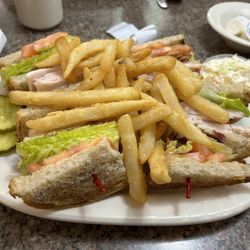 Chris' Family Restaurant - Turkey club