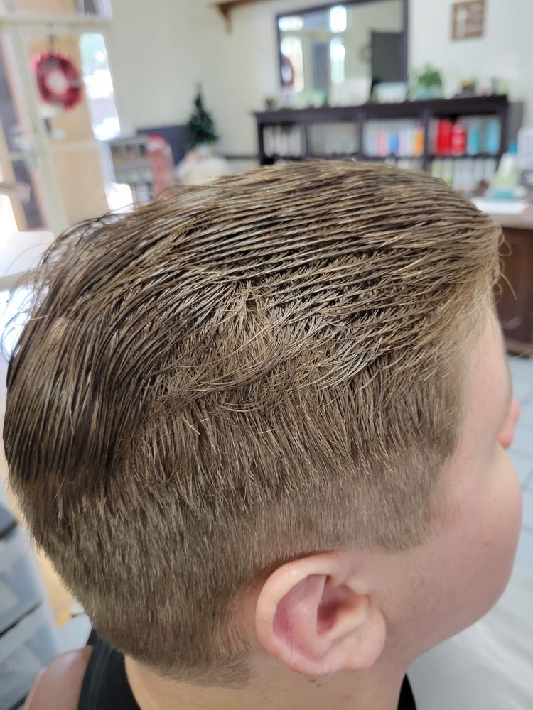 RAZORS EDGE HAIR SALON Updated July 2024 18 Photos 4700 Hardy St