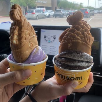 Somisomi - Ube w/ taro on left Milk and chocolate w/ Nutella on right - Ice Cream & Frozen Yogurt Near Me - Sugar Land, Texas Somisomi - Ube w/ taro on left Milk and chocolate w/ Nutella on right - Ice Cream & Frozen Yogurt Near Me - Sugar Land, Texas