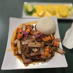 Machu-Picchu Peruvian Restaurant - Bisric a la Chorrillana