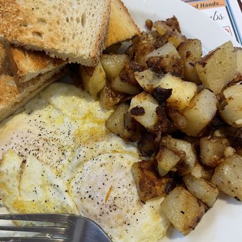 Luck-E Star Cafe - Eggs over easy with home fries and toast - Cafes Near Me - Warrensburg, New York Luck-E Star Cafe - Eggs over easy with home fries and toast - Cafes Near Me - Warrensburg, New York