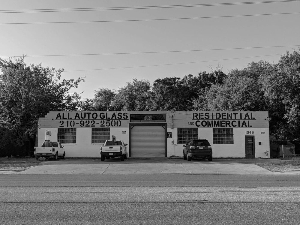 LONG HORN AUTO GLASS 1049 New Laredo Hwy, San Antonio, Texas Auto