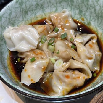 Dumpling Bar - Chicken Wonton w/Chili Sauce(8pcs) - Chinese Near Me - San Marino, California Dumpling Bar - Chicken Wonton w/Chili Sauce(8pcs) - Chinese Near Me - San Marino, California