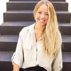 Thrive Counseling Services - Danielle Desmet, LAC
