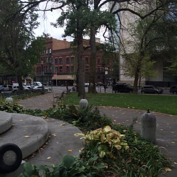 Lownsdale Square - Surrounding Soldiers Monument. - Parks Near Me - Portland, Oregon Lownsdale Square - Surrounding Soldiers Monument. - Parks Near Me - Portland, Oregon