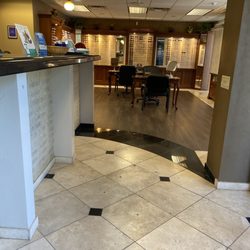 EyeZone Nevada - Front Entrance Area and Glasses selections