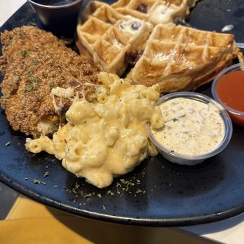 Gritz N' Wafflez - Mac n cheese with fried catfish and waffles - Breakfast & Brunch Near Me - Los Angeles, California