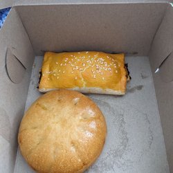 Victoria BBQ House & Bakery - Cha siu bun & red bean bun