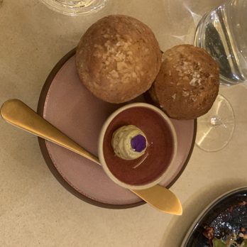 kann - Warm plantain brioche buns - Caribbean Near Me - Portland, Oregon kann - Warm plantain brioche buns - Caribbean Near Me - Portland, Oregon