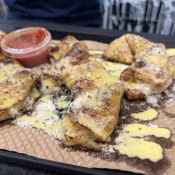 &pizza - Garlic twists - Pizza Near Me - Washington, DC, District of Columbia &pizza - Garlic twists - Pizza Near Me - Washington, DC, District of Columbia