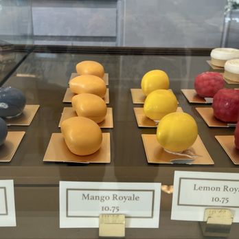 Marvel Cake - Fruit and sugar - Custom Cakes Near Me - Palo Alto, California Marvel Cake - Fruit and sugar - Custom Cakes Near Me - Palo Alto, California