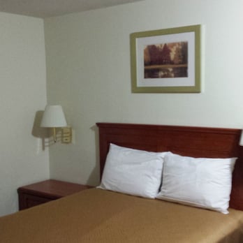 Econo Lodge Temple - A view of the room. - Hotels Near Me - Temple, Texas