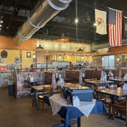 Mission BBQ - Dining area