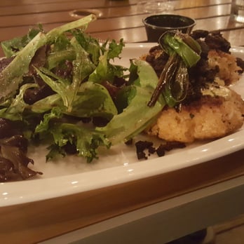 Upside Restaurant - Crab cakes - Seafood Near Me - Corolla, North Carolina Upside Restaurant - Crab cakes - Seafood Near Me - Corolla, North Carolina