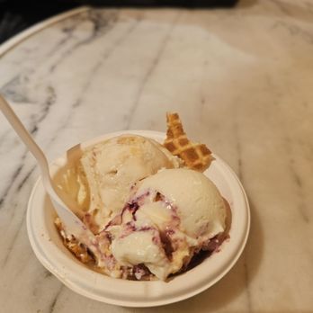 Jeni's Splendid Ice Creams - Ice Cream & Frozen Yogurt Near Me - Atlanta, Georgia Jeni's Splendid Ice Creams - Ice Cream & Frozen Yogurt Near Me - Atlanta, Georgia