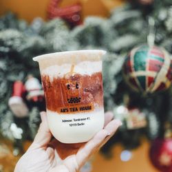 An's Tea House - Strawberry Milk Tea mit Cream Cheese-Topping