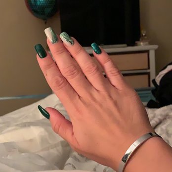 Nikki’s Corner - The way she did the shape compliments my hand so well - Nail Salons Near Me - Oceanside, California Nikki’s Corner - The way she did the shape compliments my hand so well - Nail Salons Near Me - Oceanside, California