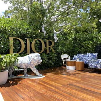 Dior Cafe - Very cute spot for photos - Coffee & Tea Near Me - Miami, Florida