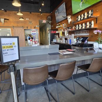 Bull Smash - Bar area - Burgers Near Me - Fresno, California Bull Smash - Bar area - Burgers Near Me - Fresno, California