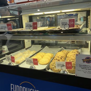 Fuddruckers - Dessert - Burgers Near Me - Houston, Texas
