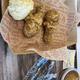 2 extra crispy legs, mashed potato, biscuit, butter 2 extra crispy legs, mashed potato, biscuit, butter