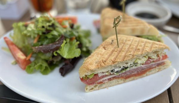 Louise's Trattoria - Larchmont by null