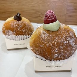 Matcha Cream Donut, Chocolate Doughnut Matcha Cream Donut, Chocolate Doughnut