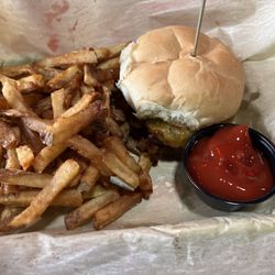 Waterfront Hall - Yummy burger!