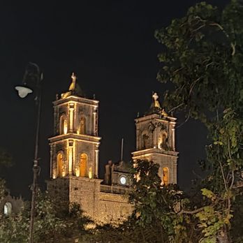 El Atrio del Mayab - Located near a cute city park, loved the colors and how beautiful it lit up at night - Mexican Near Me - Valladolid, YUC El Atrio del Mayab - Located near a cute city park, loved the colors and how beautiful it lit up at night - Mexican Near Me - Valladolid, YUC