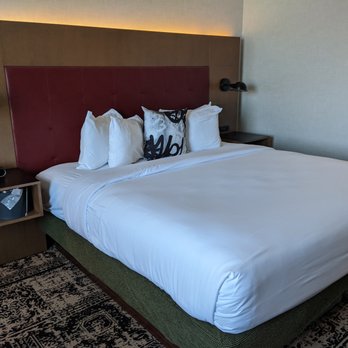 Hotel Rock Lititz - Hotels Near Me - Lititz, Pennsylvania