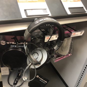 Guitar Center - Broken headset so we couldn't even try the mics - Musical Instruments & Teachers Near Me - Lawndale, California Guitar Center - Broken headset so we couldn't even try the mics - Musical Instruments & Teachers Near Me - Lawndale, California