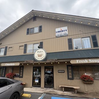 Dale's Pocono Bistro - Breakfast & Brunch Near Me - Bartonsville, Pennsylvania